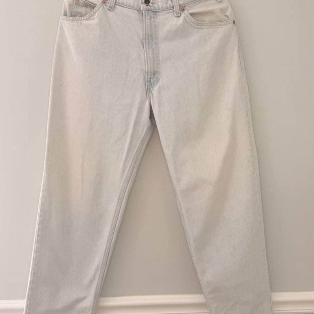 Levi’s 550 Men’s Jeans W34 L32 Light Wash USA Made Relaxed Fit Denim